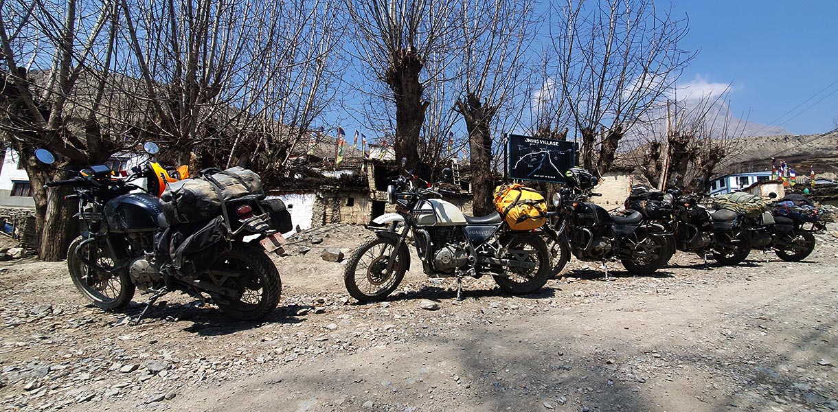lower mustaUpper Mustang Motorcycle Tour ng Motorbike Tour Upper Mustang Motorcycle Tour